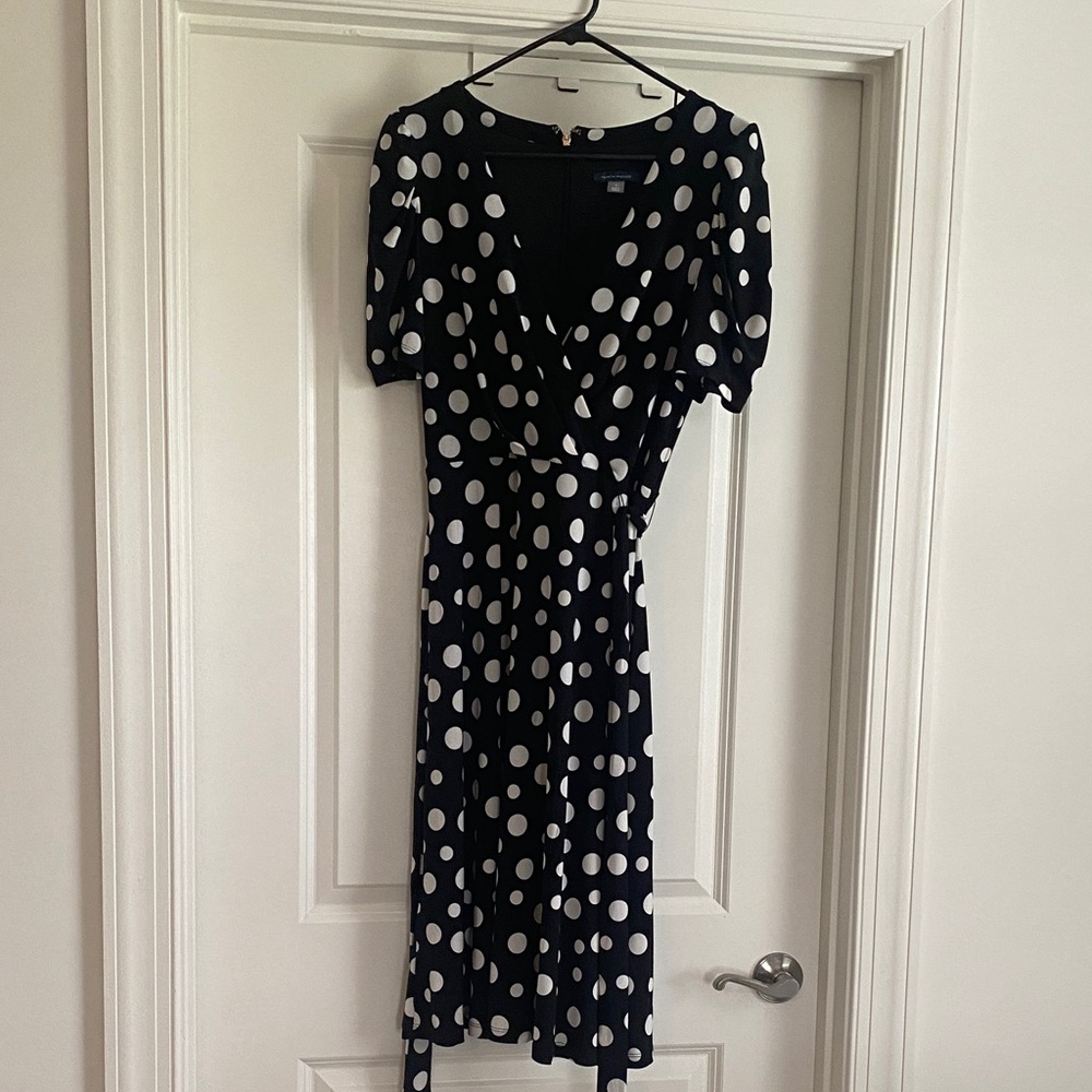 Tommy Hilfiger Black and White Polka Dot Midi Wrap Dress

PTP 17-21

Length 42” - Picture 9 of 9